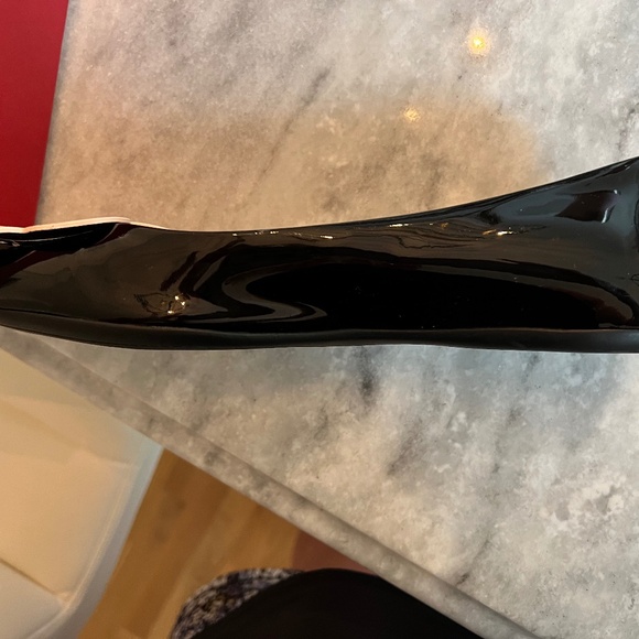 Roger Vivier Black Patent Leather flats w/ Pink Floral Appliqué Size 8 1/2 - Picture 7 of 12